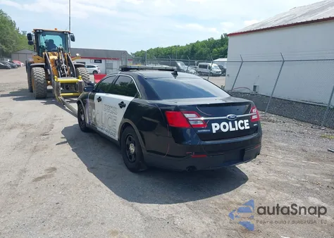 2015 Ford Taurus z USA, uszkodzony, nr VIN 1FAHP2MK3FG117731